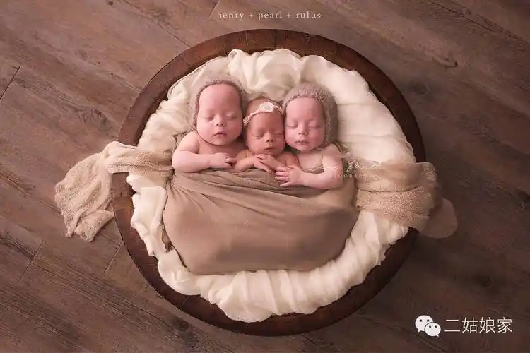 她有三个熊孩子,然后又生了三胞胎.所有看到的人都哭了.