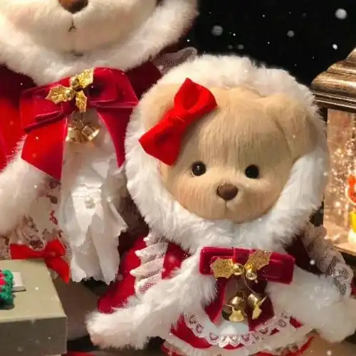 莉娜熊玩偶情头