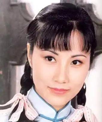 她演到70岁一首歌被唱三十多年谈了20年再婚一生无子