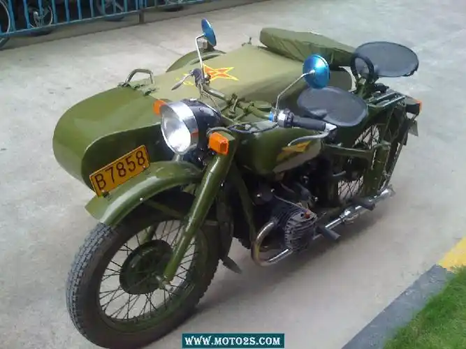 不该被遗忘的记忆 - 挎斗摩托车