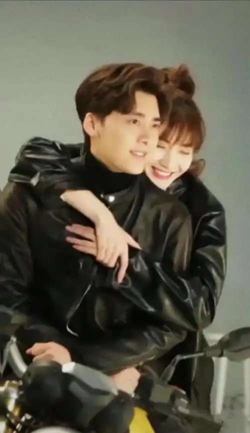 李易峰江疏影《我在北京等你》被点名收视平平女主长相显老像姐弟