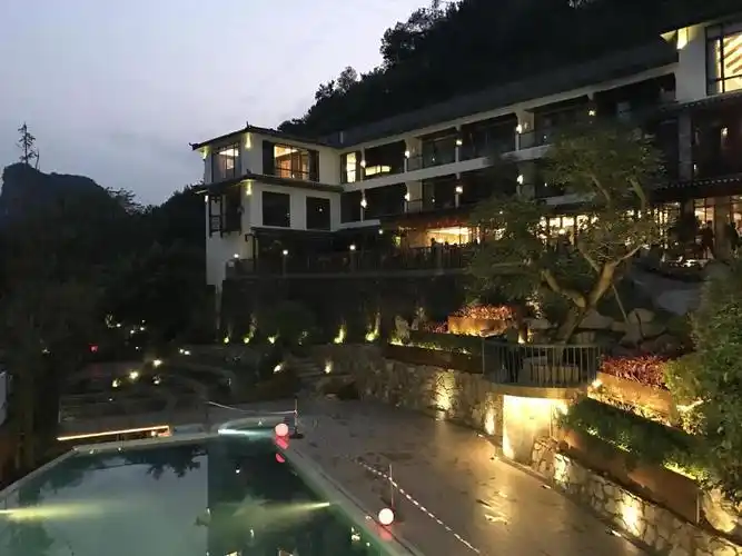陽朔水岸山居酒店 (yangshuo li river resort)