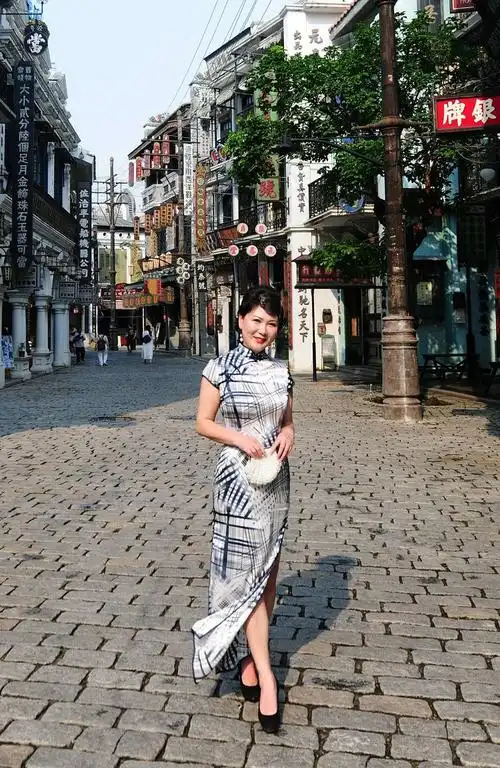 江南旗袍和海南美景擦出火花旗袍女子取景海南流连忘返