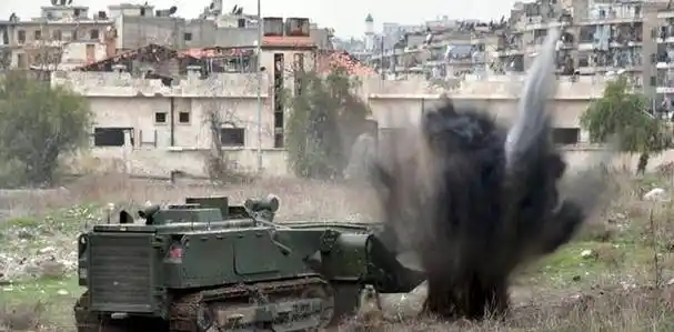 格鲁吉亚的行为无疑惹怒了俄罗斯,在之后不久,俄罗斯大批装甲部队进入