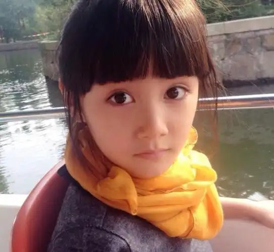 童年版小龙女曝光 网友跪求别长大[组图]