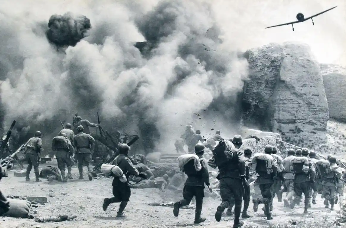 1979年,开国中将廖汉生回乡,当地一农妇向众人介绍:这是我爸爸