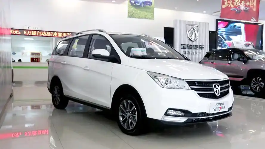 8万级自动挡7座mpv!静态体验宝骏730 cvt版