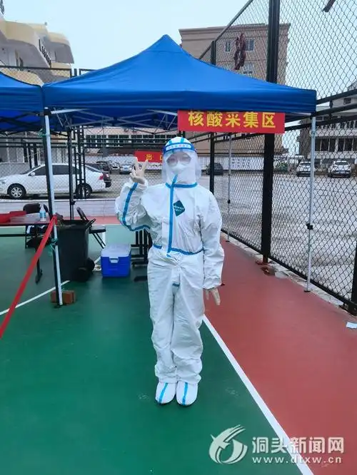 战疫蹲点日记穿上防护服我们成为了大白