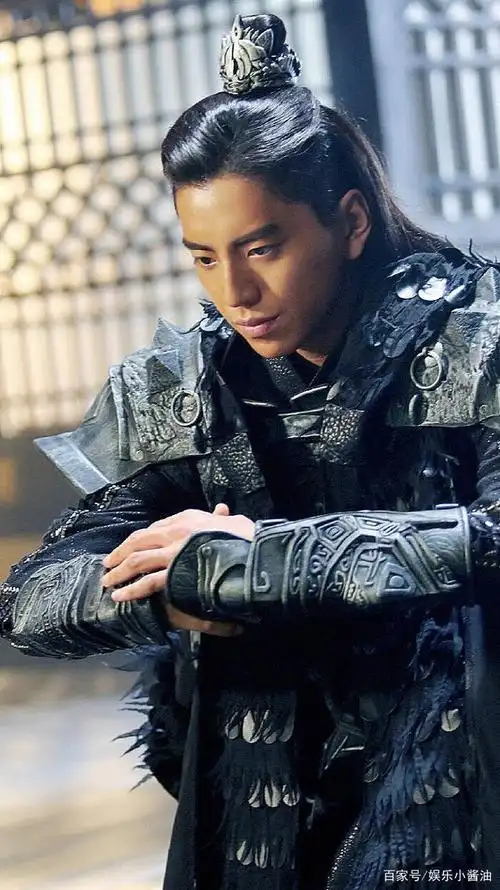 《狼殿下》王大陆美图分享,本来对他无感,却被"渤王"迷住了!