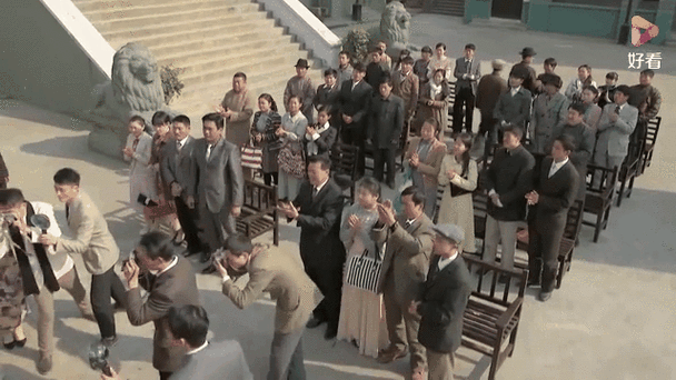 面具背后:议员召开记者会捐款,竟当众遭受枪击,瞬间引起慌乱!