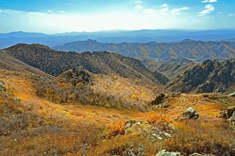 阴山之秋(内蒙古固阳县境内)