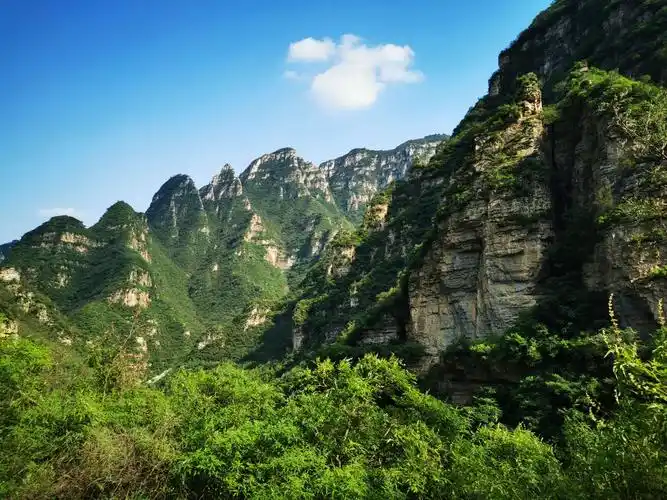 北京房山十渡风景之孤山寨