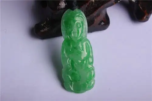 缅甸天然a货翡翠吊坠 芙蓉种满色飘阳绿 种老水足 质地细腻 满色美艳