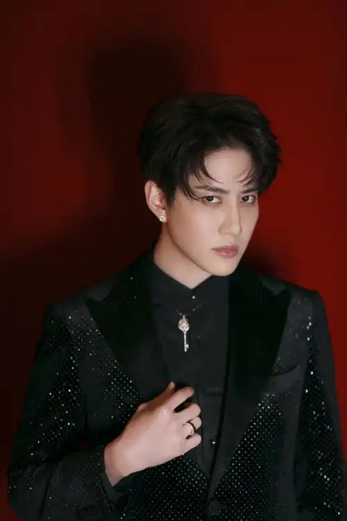 mike酷帅绅士帅气图片