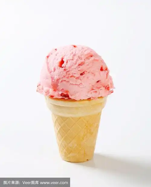 甜筒草莓冰淇淋