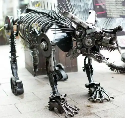 汽车的构造是由成百上千个零件组成的,每一个报废零件单独看上去就跟