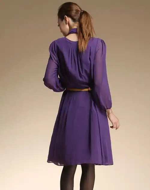 紫罗兰色高贵长袖连衣裙