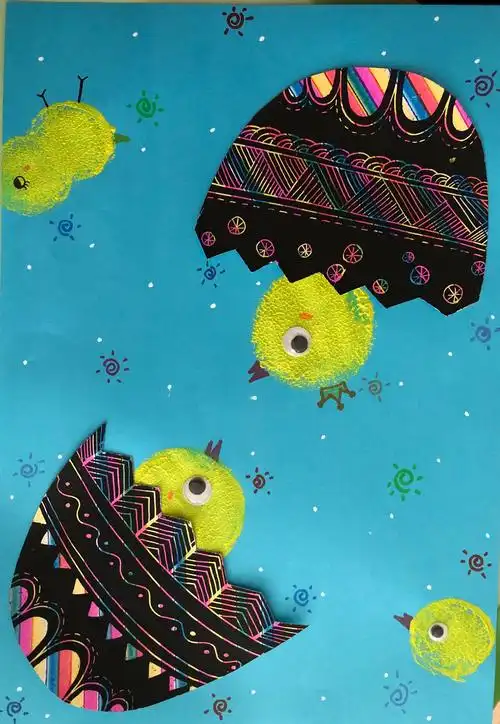 创意美术〈破壳的小鸡》