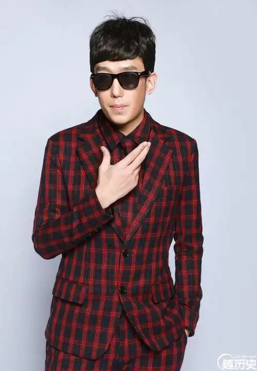 百变大咖秀剧照 谢娜温婉挑战橘子红了(15/16)