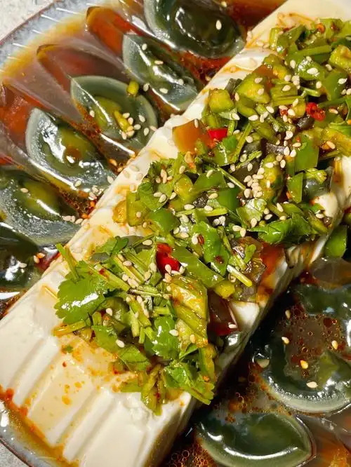 皮蛋拌豆腐做法超简单75百吃不厌75