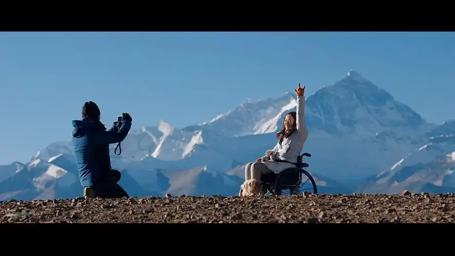 《七十七天》:乐观背后的绝望