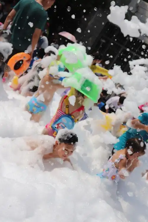 【荥阳索城幼儿园】激情一夏泡沫大战