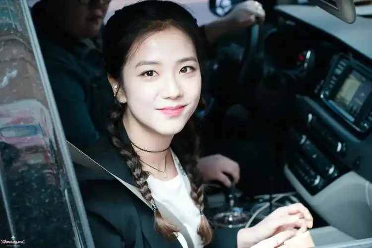 blackpink 金智秀(jisoo) - 堆糖,美图壁纸兴趣社区