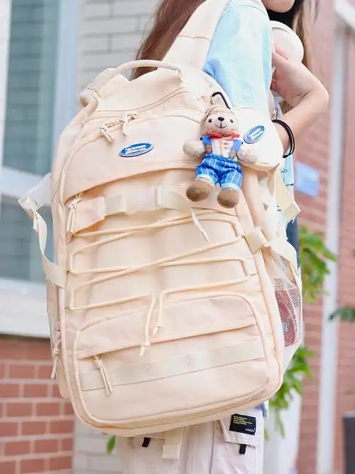 有个好看的书包🎒上学的心情真的会变好!