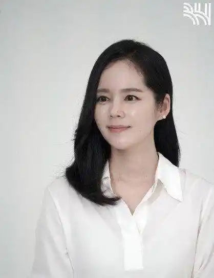 原创38岁"调皮"女神韩佳人现疲态:没有不老容颜,只有被延缓的衰老_照