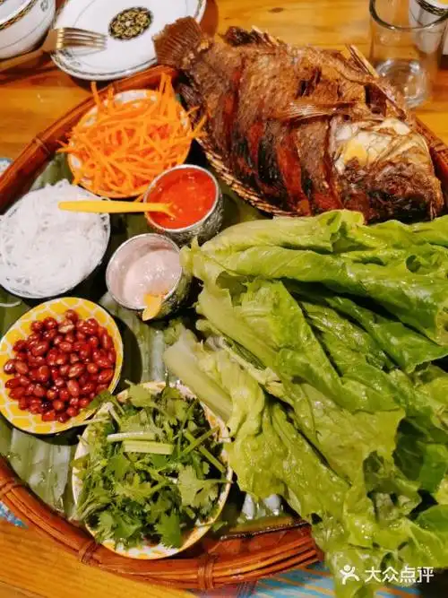 西丽兰纳สิริลาน(版纳特色菜)-菜包鱼-菜-菜包