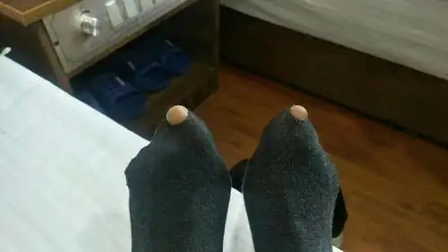 为什么袜子总是破洞