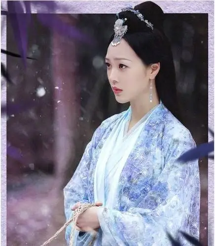 她在《天乩之白蛇传说》中,冷凝因爱生恨最后黑化的角色不讨喜,被