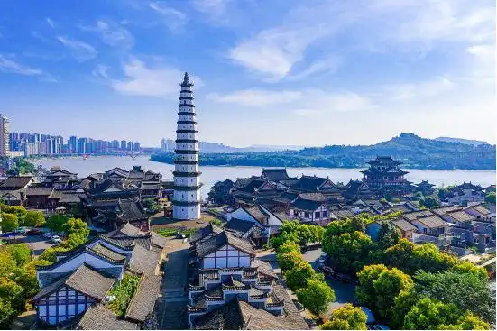 文运昌盛十三层高塔,重庆合川南津文峰塔