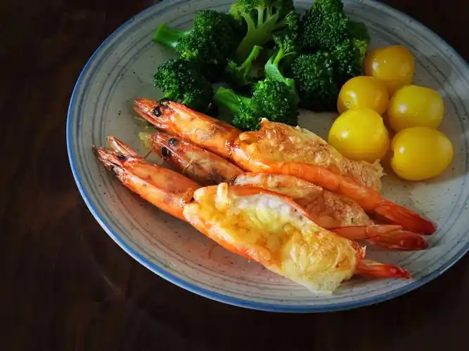 超简单大人小孩都赞不绝口的芝士烤虾做法08