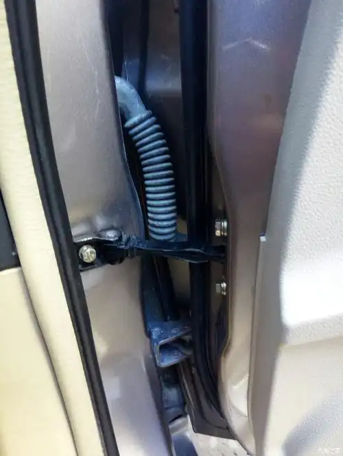 新朗逸的限位器