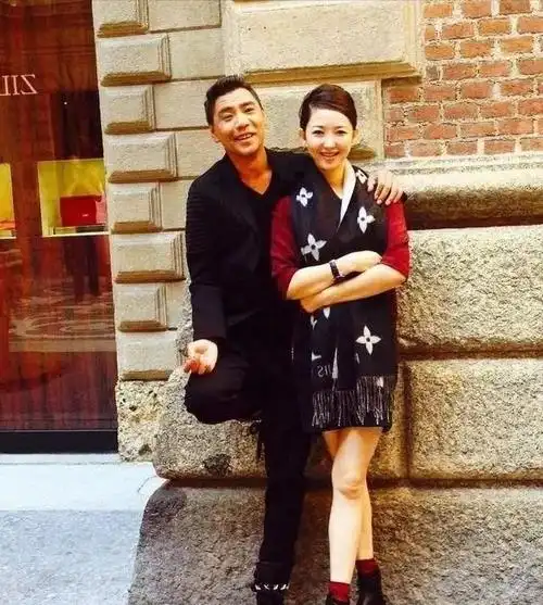 女神方舒抛弃陈国星出轨屠洪刚结果人财两空如今苍老难辨