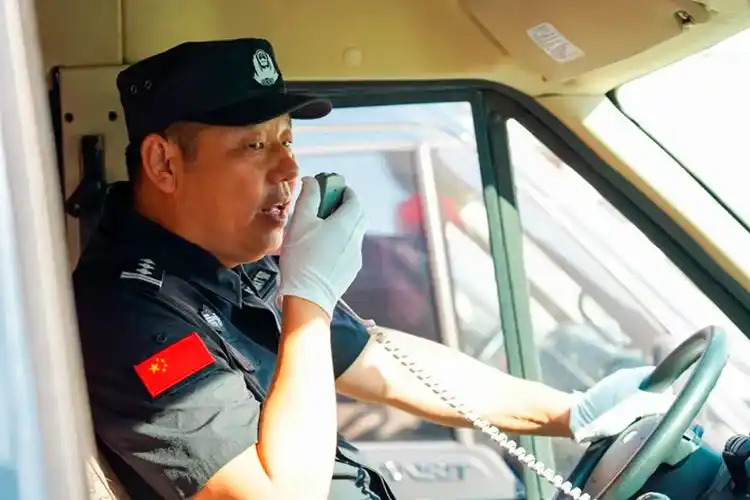 赤胆忠心"守门人"——记本溪市公安局巡特警支队一大队大队长唱利民