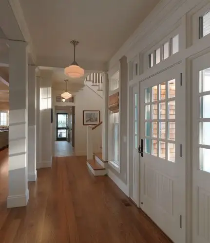 简约风格别墅玄关客厅白色门框设计