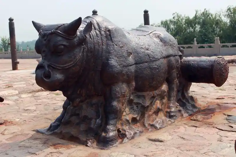 黄河铁牛出土已32年,却露天安放无人看管遭质疑,专家:不敢动