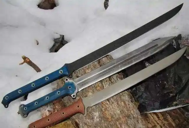 全球最牛军刀,第1美国造被国际禁用,比三棱刺刀还厉害-搜狐大视野-搜