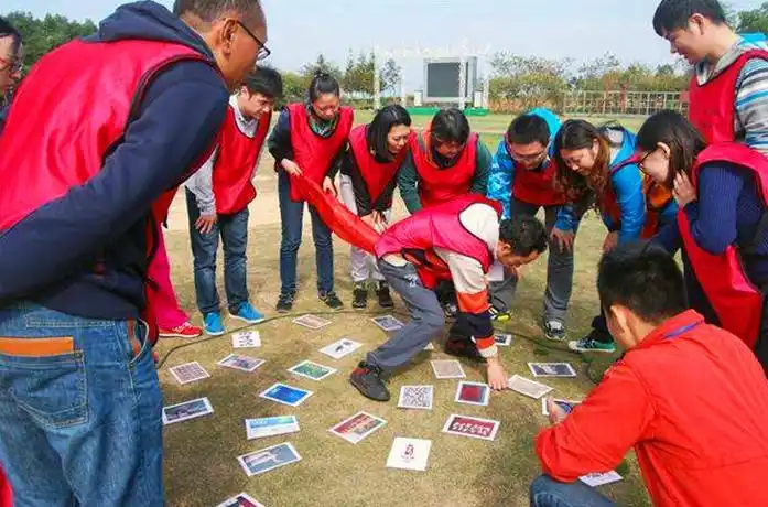 户外拓展 急速60秒_山东省军博企业管理有限公司