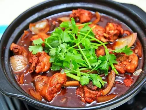 去晚了只能吃火锅底料!