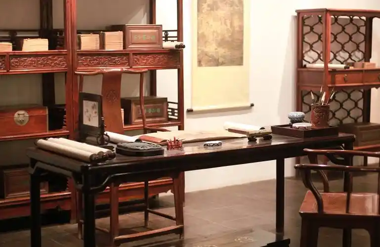 红木家具一定要满彻的才好吗?_材质_抽屉_黄花梨