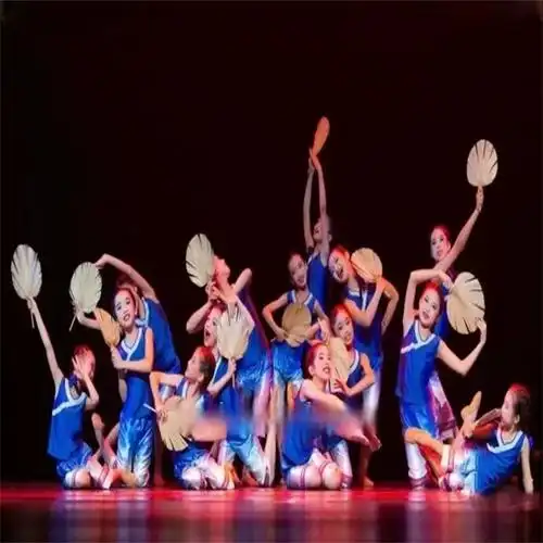 新款儿童蒲扇摇摇舞蹈演出服民族扇子舞表演服幼儿群舞蒲扇舞道具