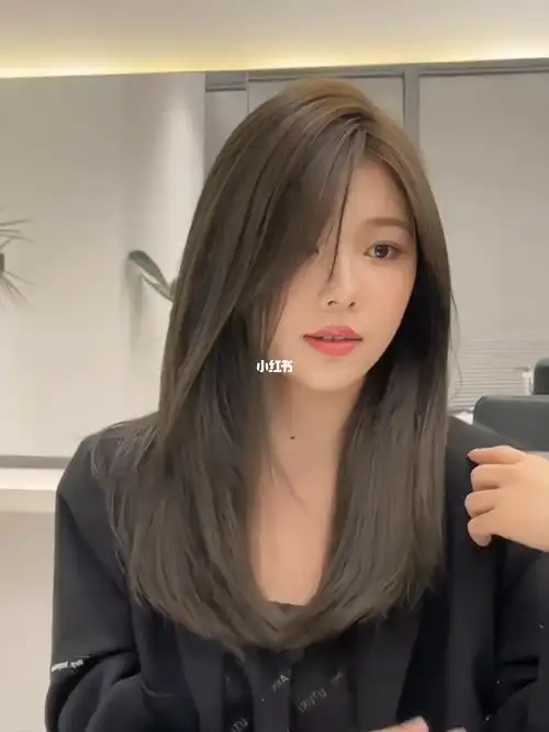 直发微层次真的超好看减龄显脸小温柔