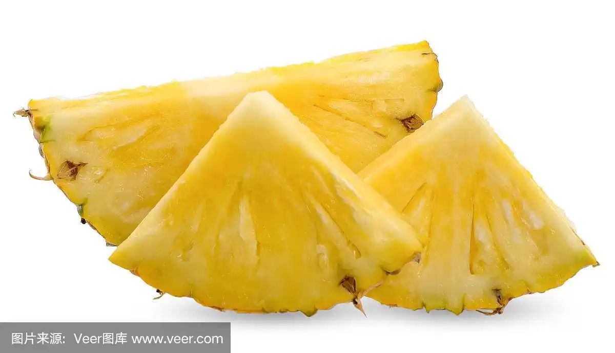 切片菠萝孤立在白色的修剪路径