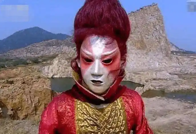 谁还记得14年前的"阴蚀王",卸去浓妆之后,简直帅的不敢认_角色_作品