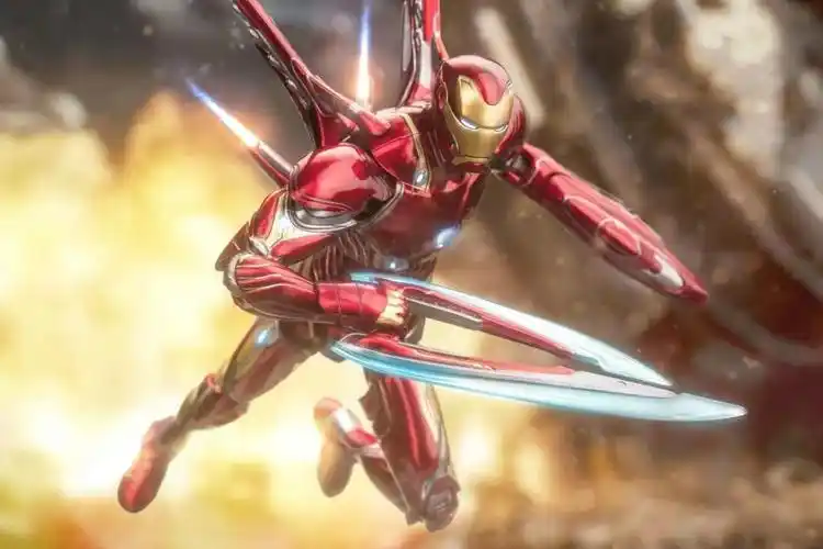 御模道钢铁侠mk50豪华版拼装现货1代可发光生日男孩关节可动充电高18