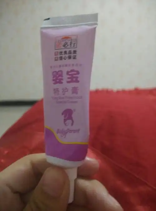5楼 这个特护膏效果还不错,湿疹,红屁股,淹红都可以