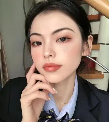 单眼皮最适合的眼妆来啦!消肿又性感,让你做这个夏天最靓的仔